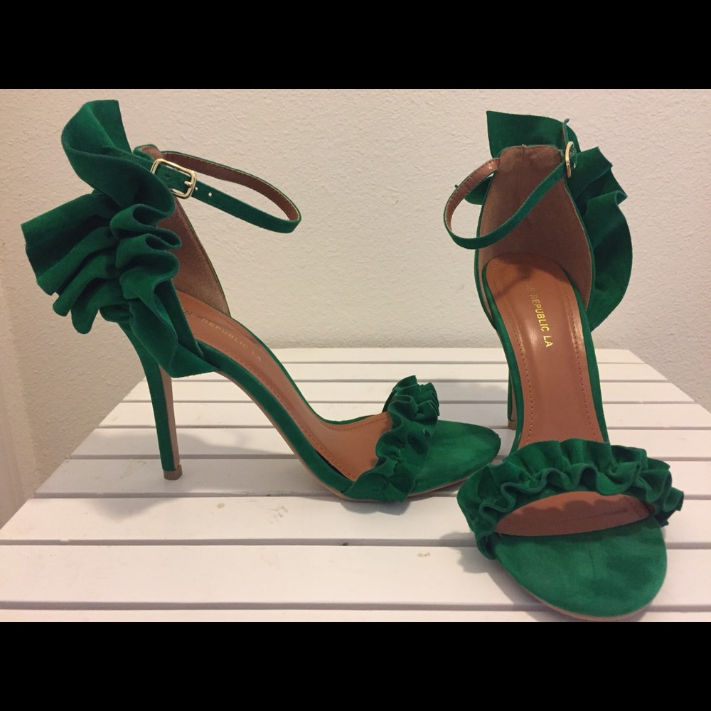 Shoe Republic Green Ruffle Heels - Picture 5 of 8